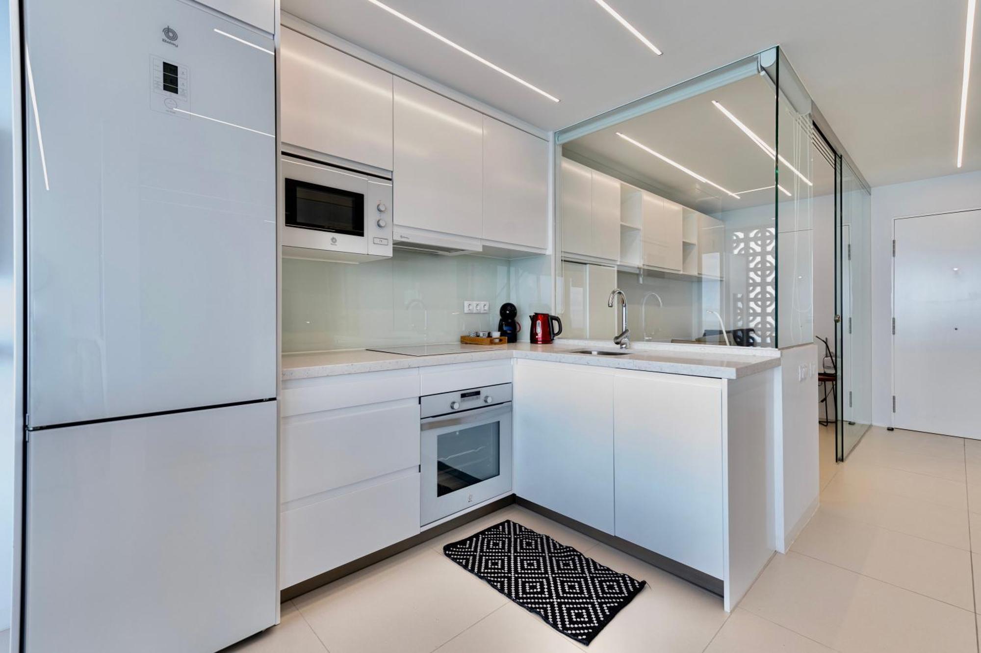 Brand New - Glass Apt - Ocean Views باتالاباكا المظهر الخارجي الصورة