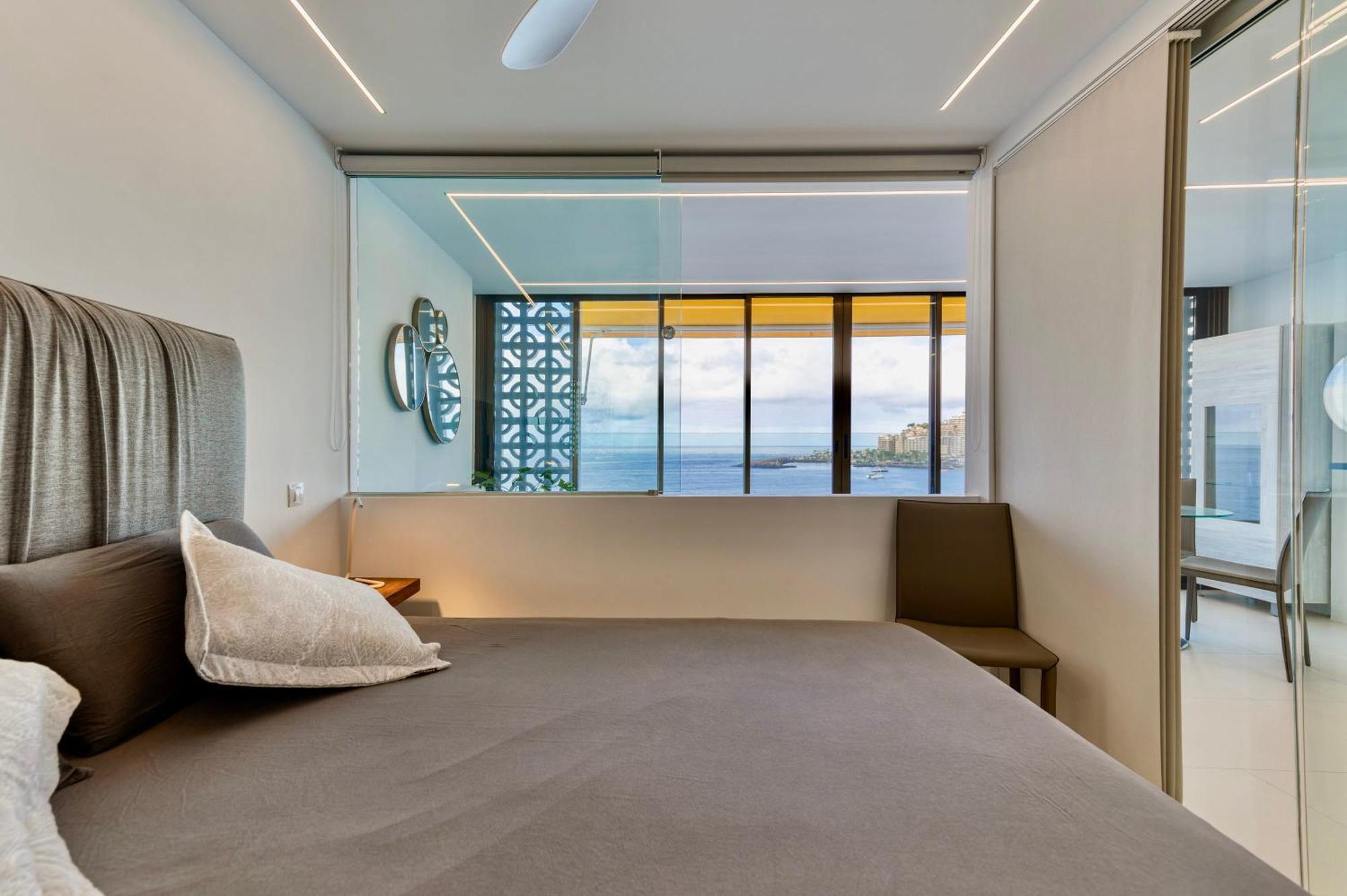 Brand New - Glass Apt - Ocean Views باتالاباكا المظهر الخارجي الصورة